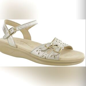 SAS Duo Gold Linen Sandals ✨